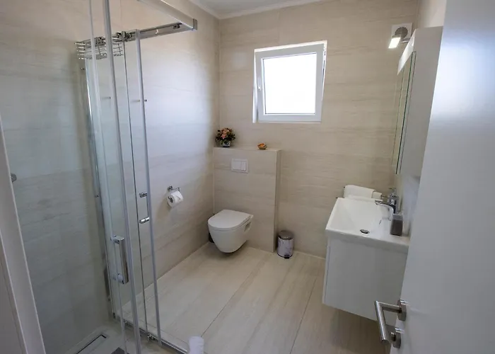 Emmi Nemira Apartment